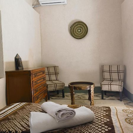 Medina Oasis Hostel Marrakesh Bagian luar foto