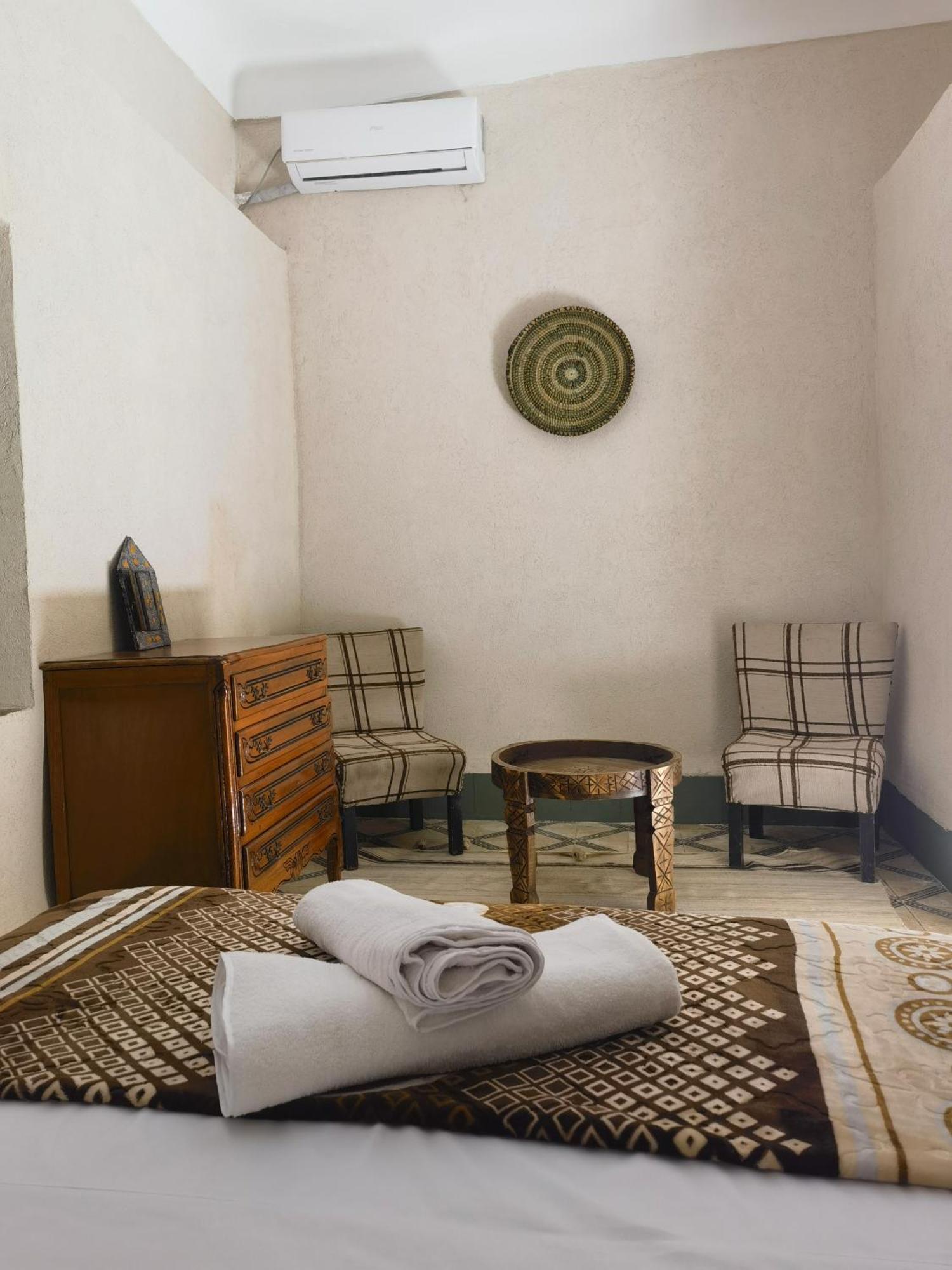 Medina Oasis Hostel Marrakesh Bagian luar foto